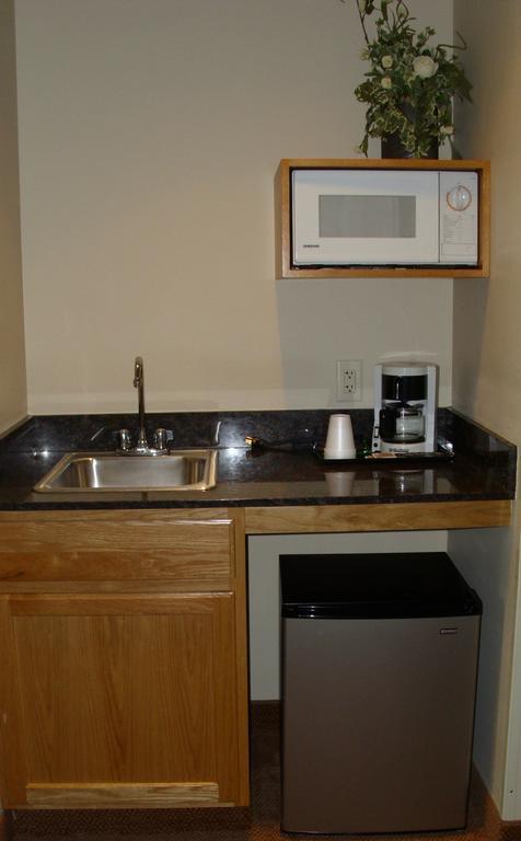 Savanna Inn & Suites Ruang foto