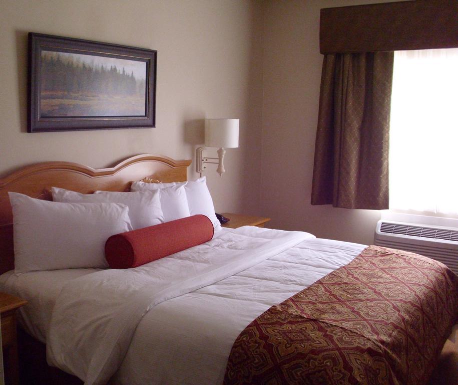Savanna Inn & Suites Ruang foto